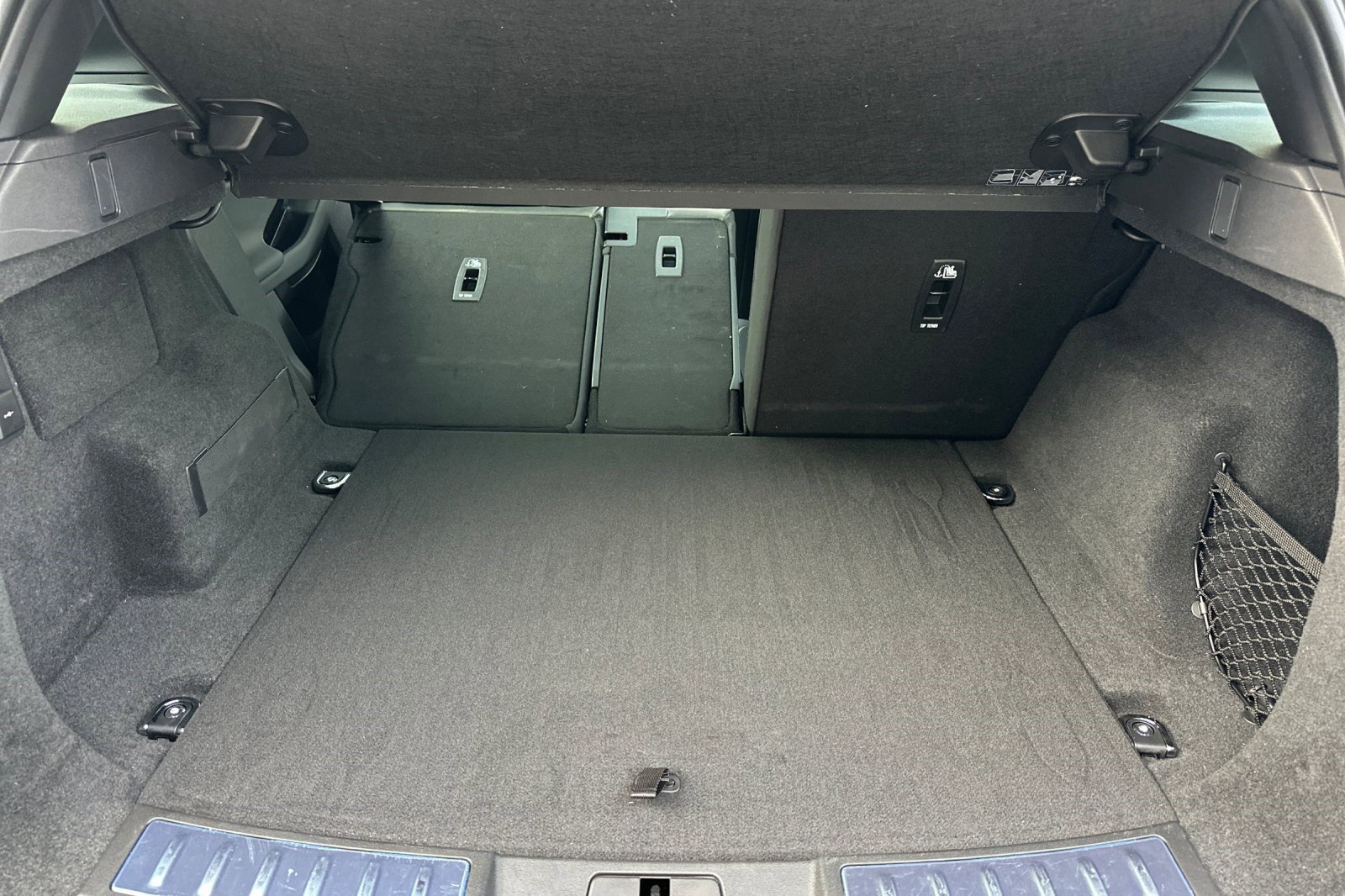 Used 2024 Land Rover Range Rover Evoque Dynamic SE image 33