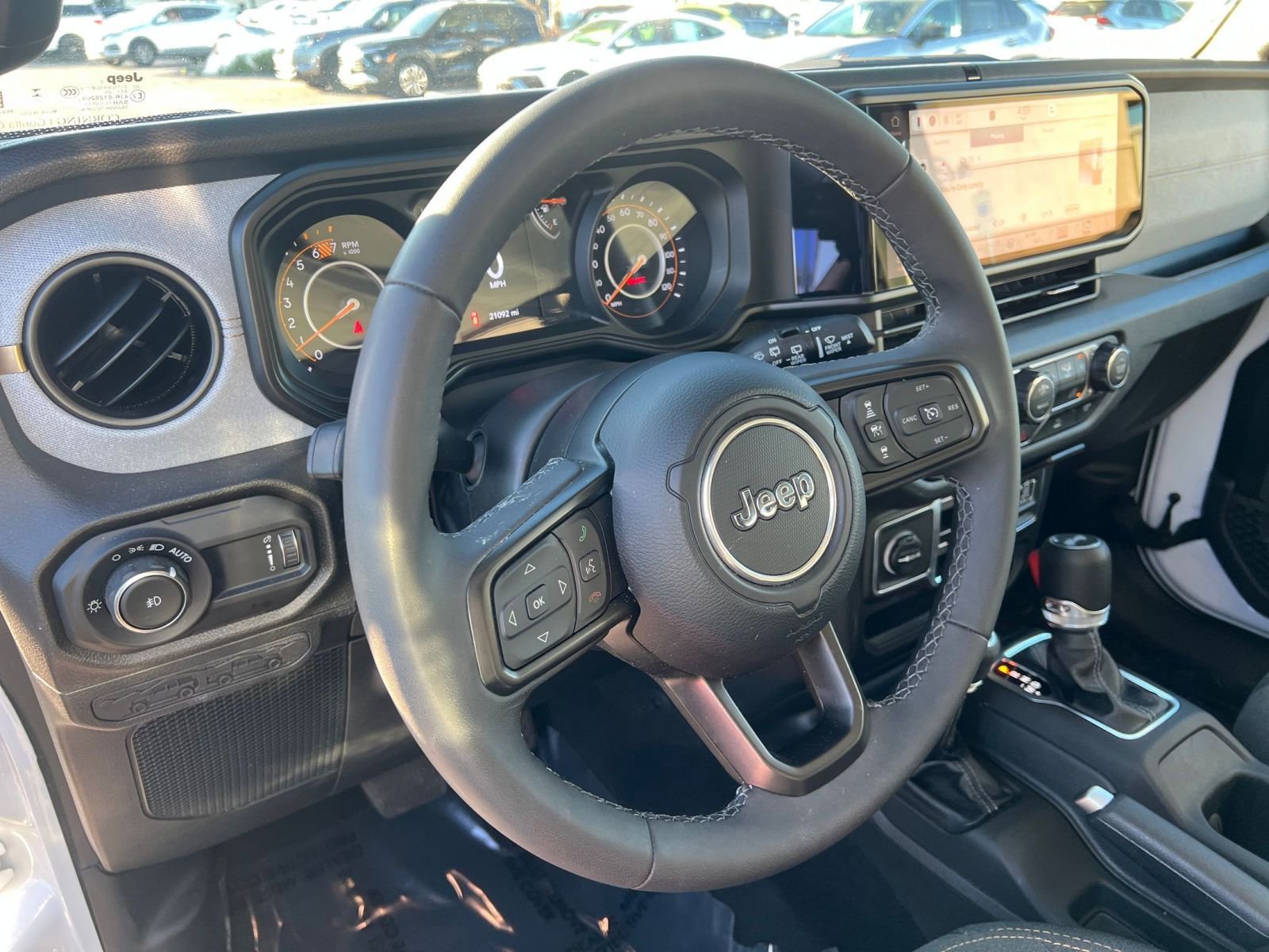 Used 2025 Jeep Wrangler Sport S image 28