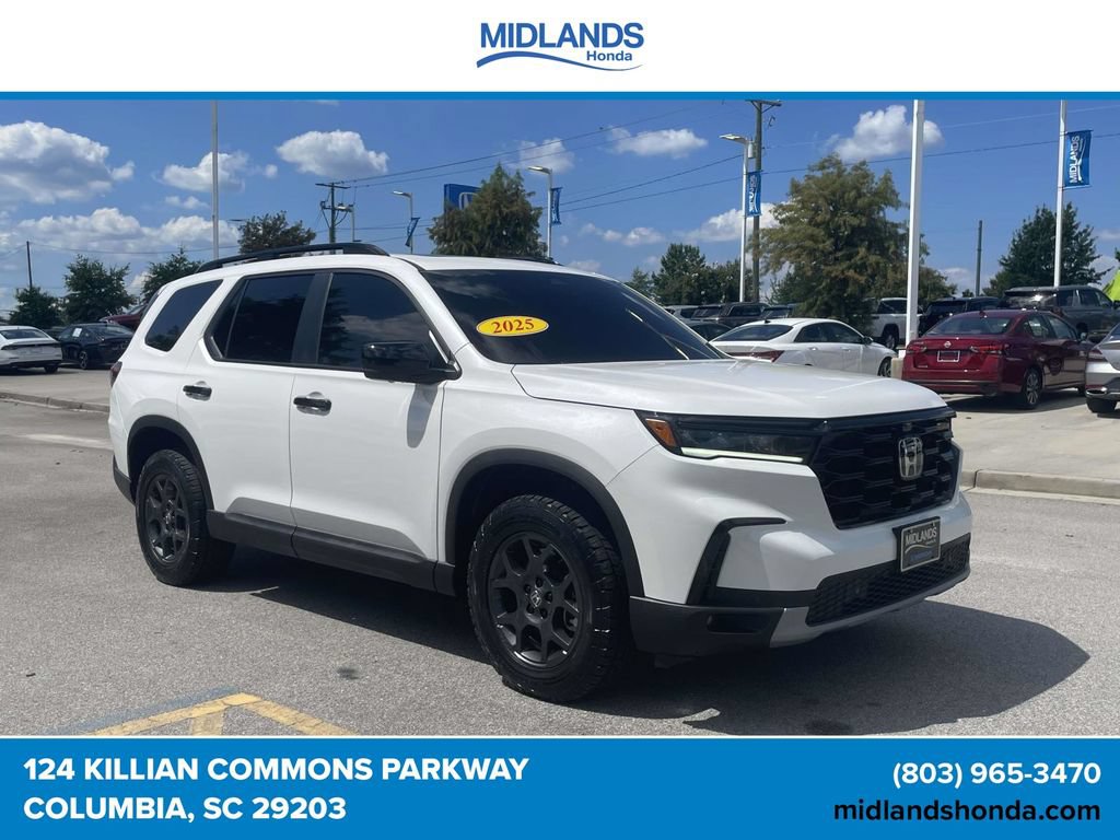Certified 2025 Honda Pilot TrailSport