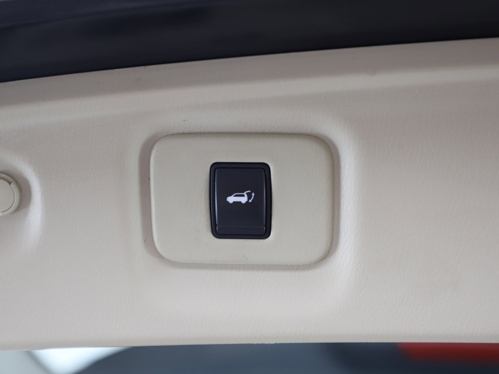 Used 2014 INFINITI QX60 AWD w/ Premium Plus Package image 19