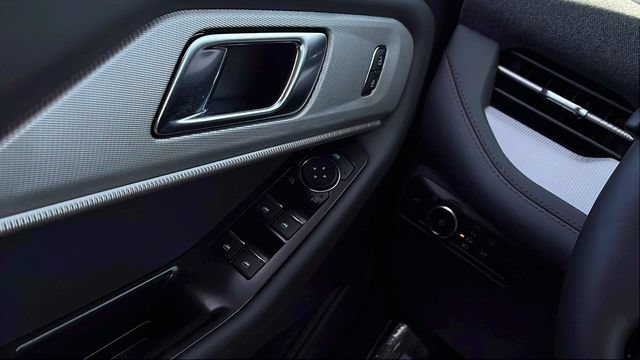 New 2026 Ford Explorer Active w/ Active Comfort Package RWD image 30