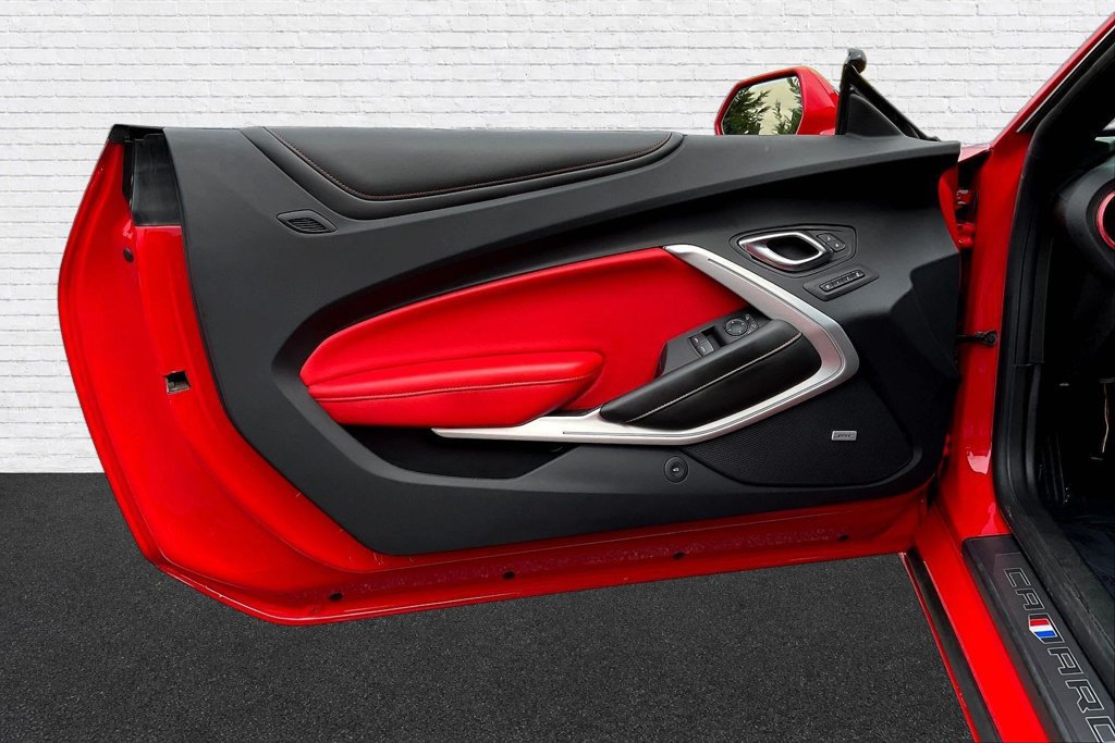 Used 2021 Chevrolet Camaro SS RWD image 18