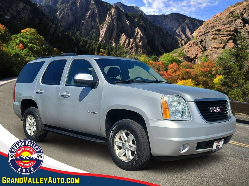 Used 2013 GMC Yukon SLT AWD/4WD video 1