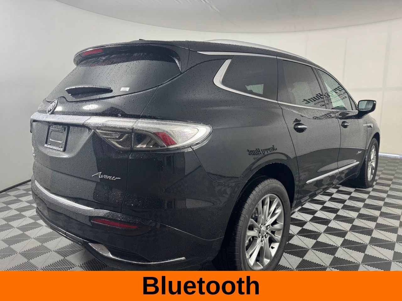 Used 2023 Buick Enclave Avenir w/ Avenir Technology Package AWD/4WD image 8