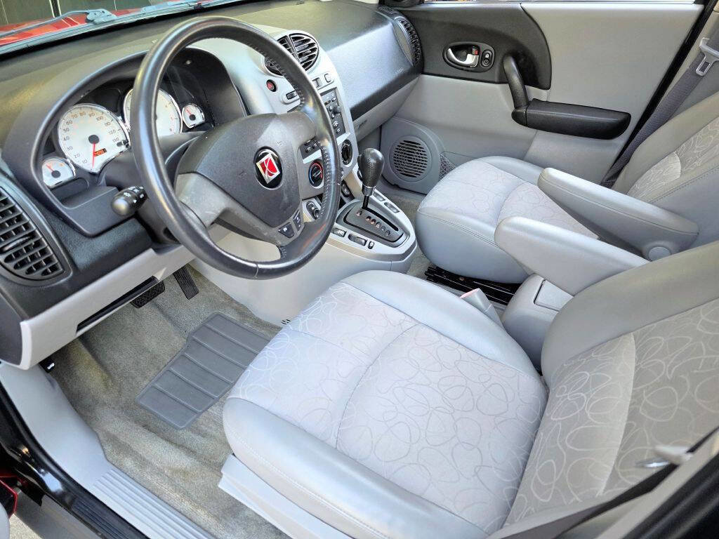 Used 2004 Saturn Vue AWD V6 w/ Comfort Pkg image 7