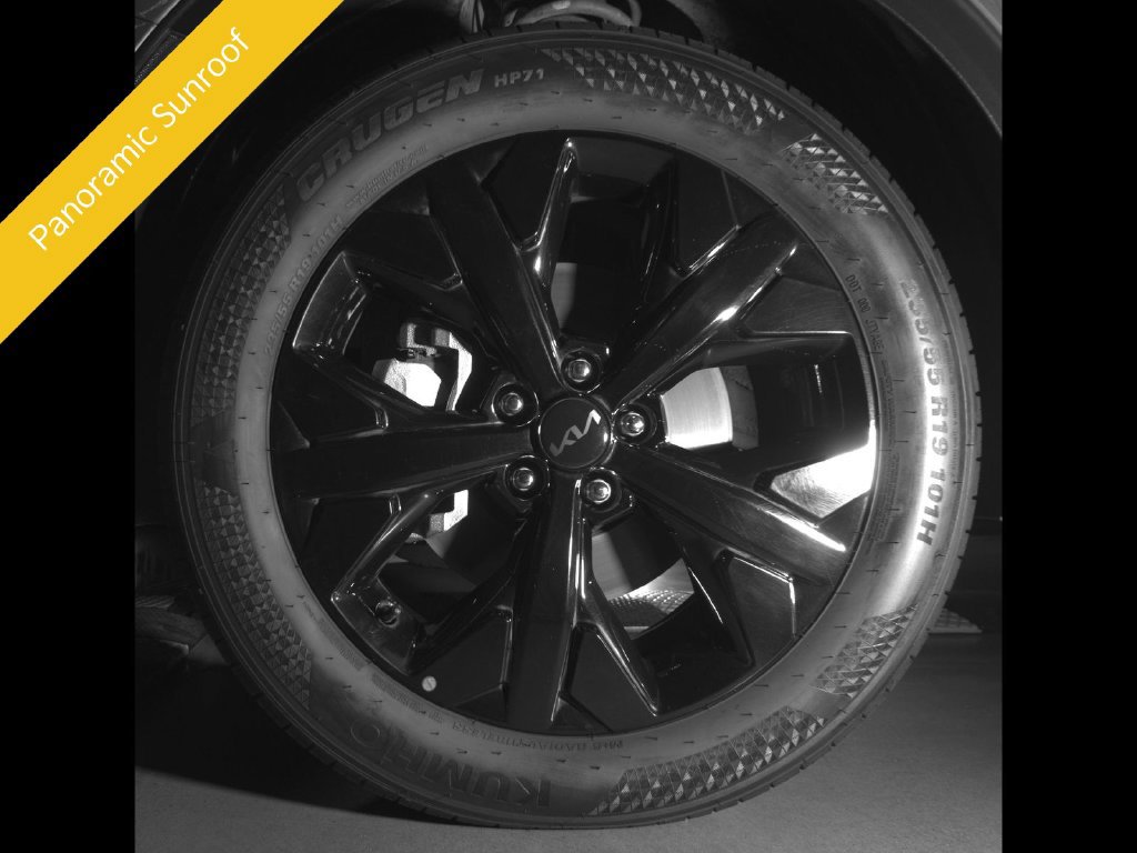 Certified 2025 Kia Sportage X-Line w/ Premium Package AWD/4WD image 12