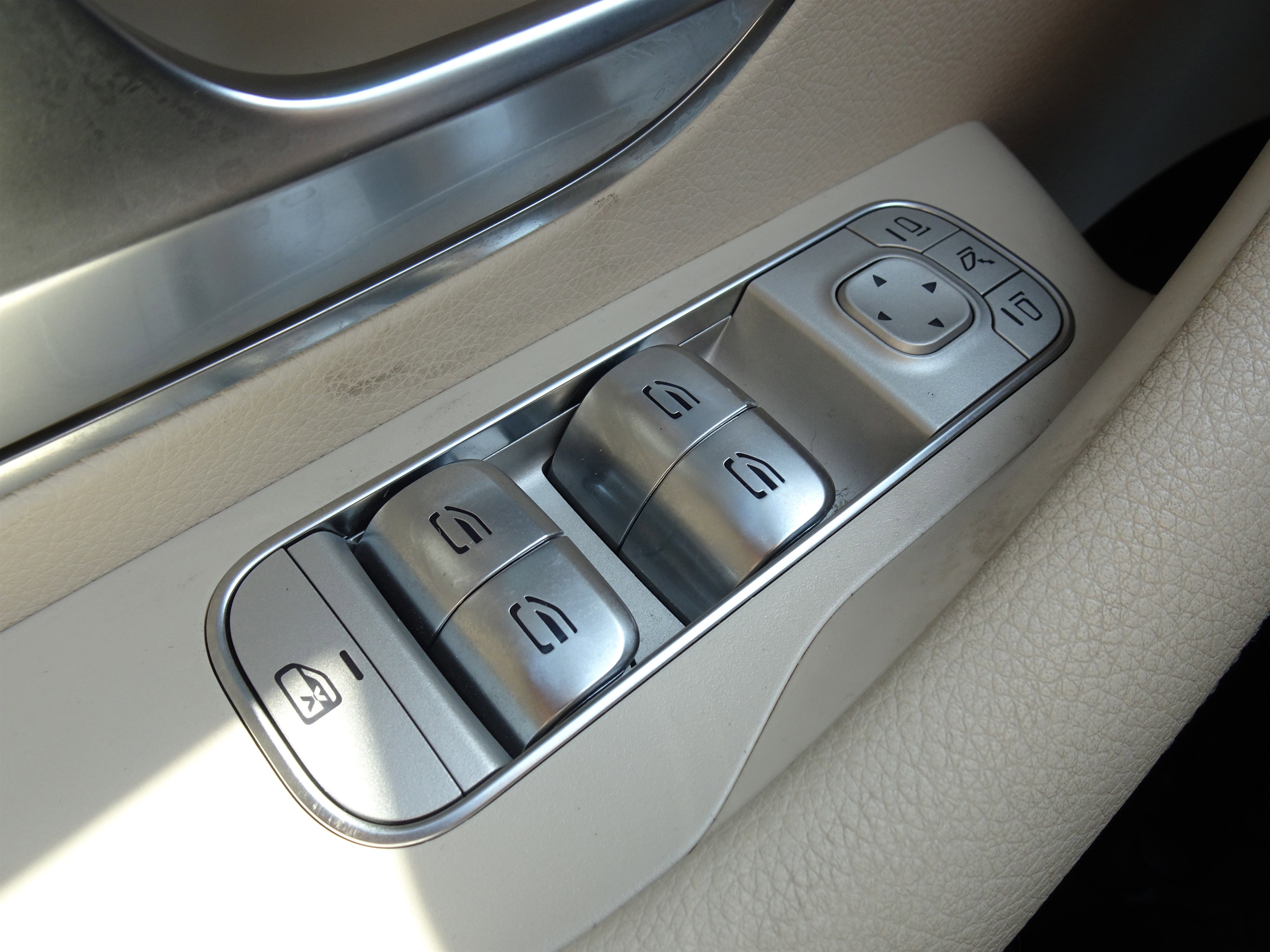 Used 2022 Mercedes-Benz GLE 450 4MATIC image 34