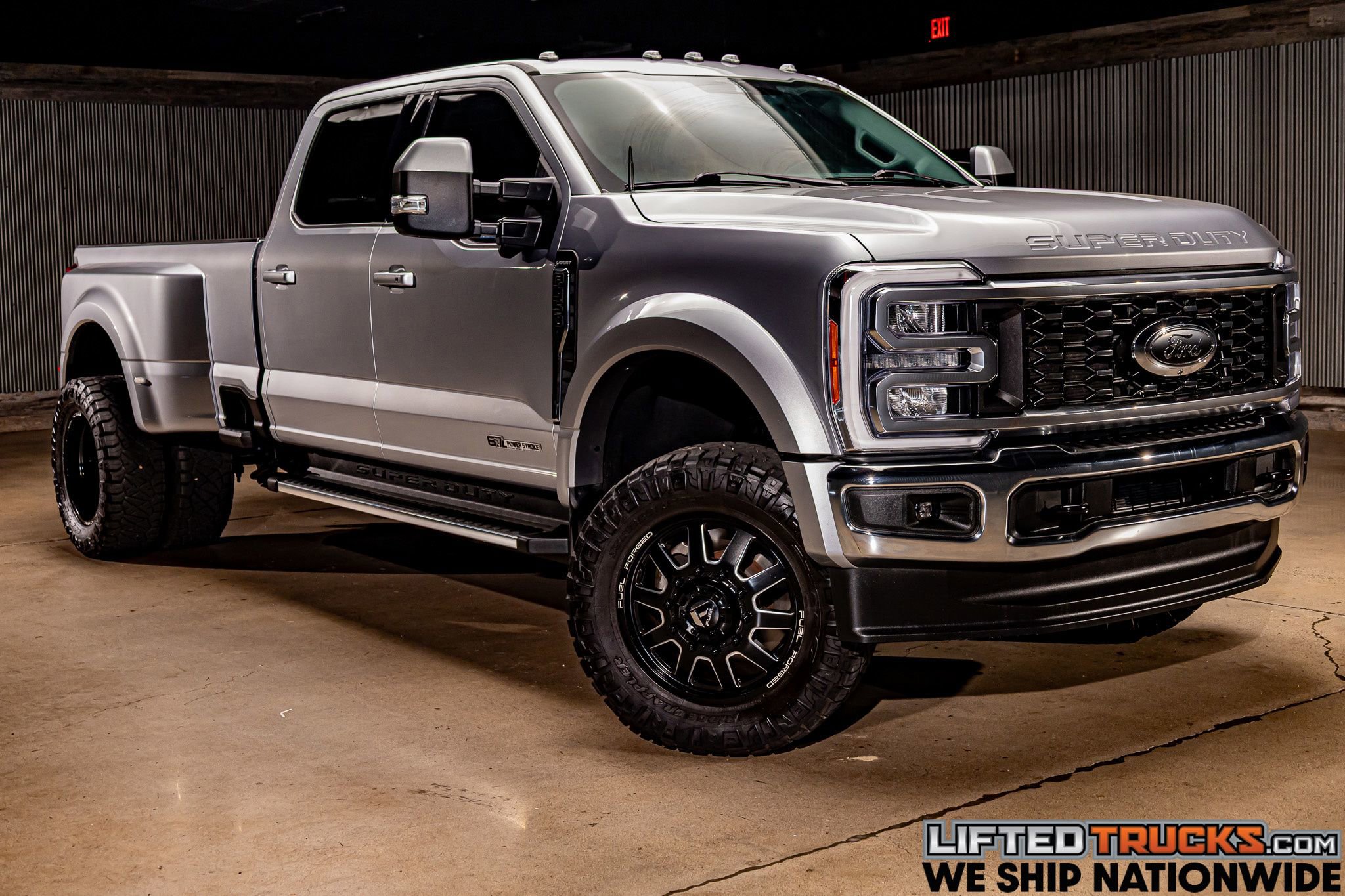 Used 2023 Ford F450 Lariat w/ Camper Package image 1