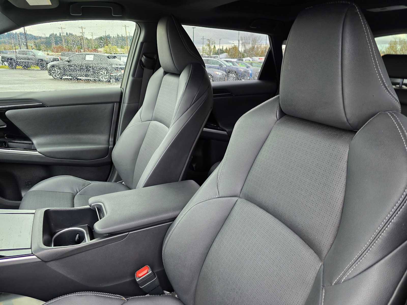 Used 2024 Toyota bZ4X Limited image 21