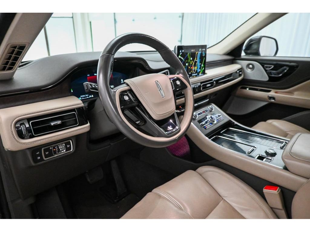 Used 2023 Lincoln Aviator Grand Touring w/ Equipment Group 301A AWD/4WD image 38