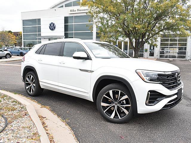 New 2026 Volkswagen Atlas Cross Sport SEL Premium R-Line