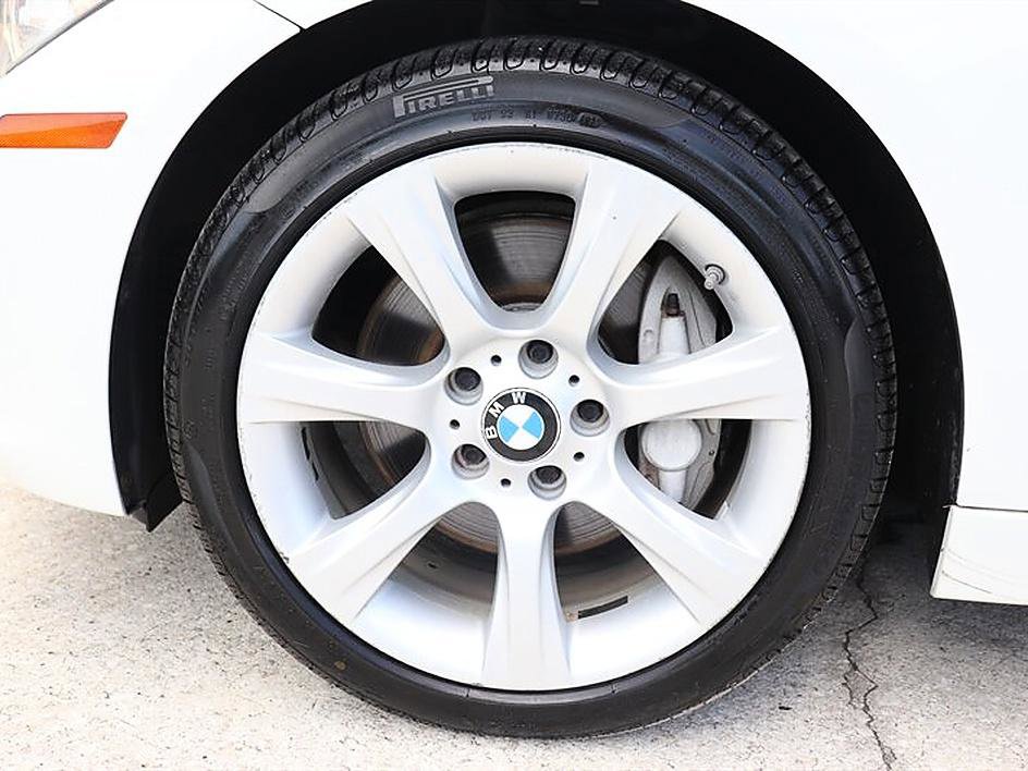 Used 2013 BMW ActiveHybrid 3 RWD image 33