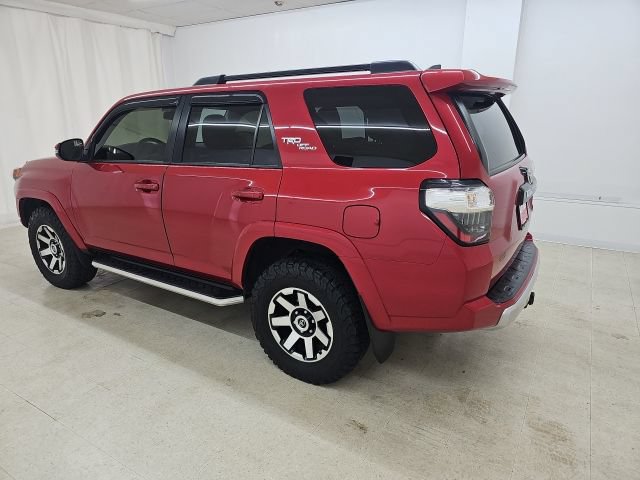 Used 2021 Toyota 4Runner TRD Off-Road Premium w/ Moonroof Package AWD/4WD image 15