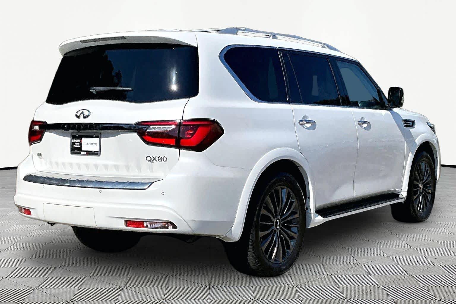 Used 2021 INFINITI QX80 Premium Select w/ Cargo Package AWD/4WD image 13