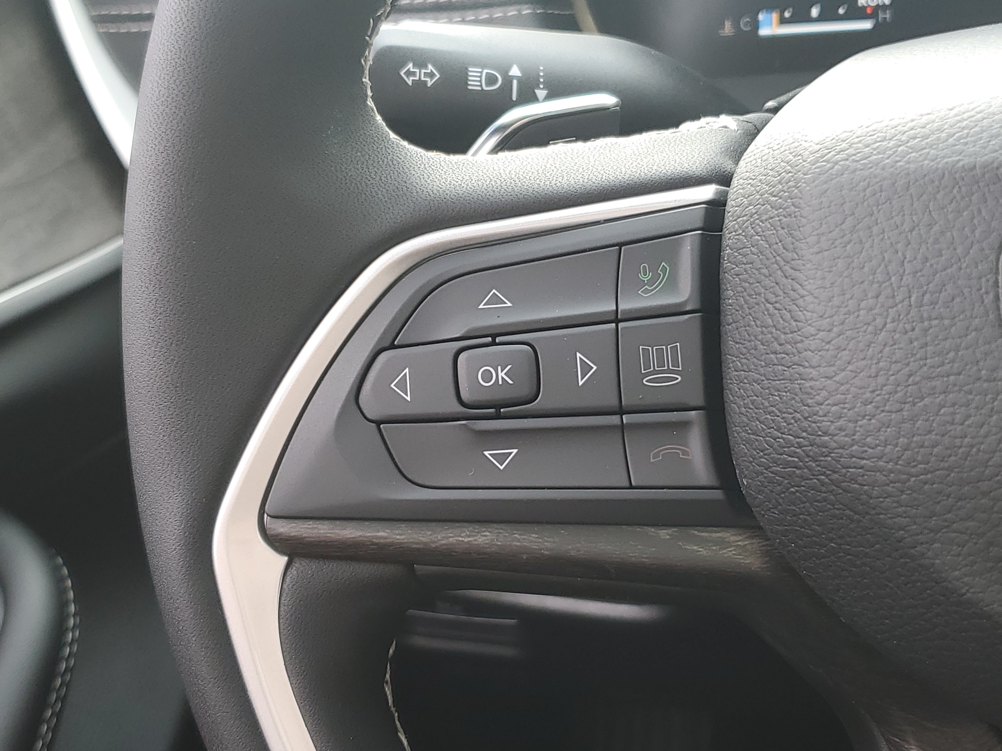 New 2026 Jeep Grand Cherokee Altitude AWD/4WD image 13