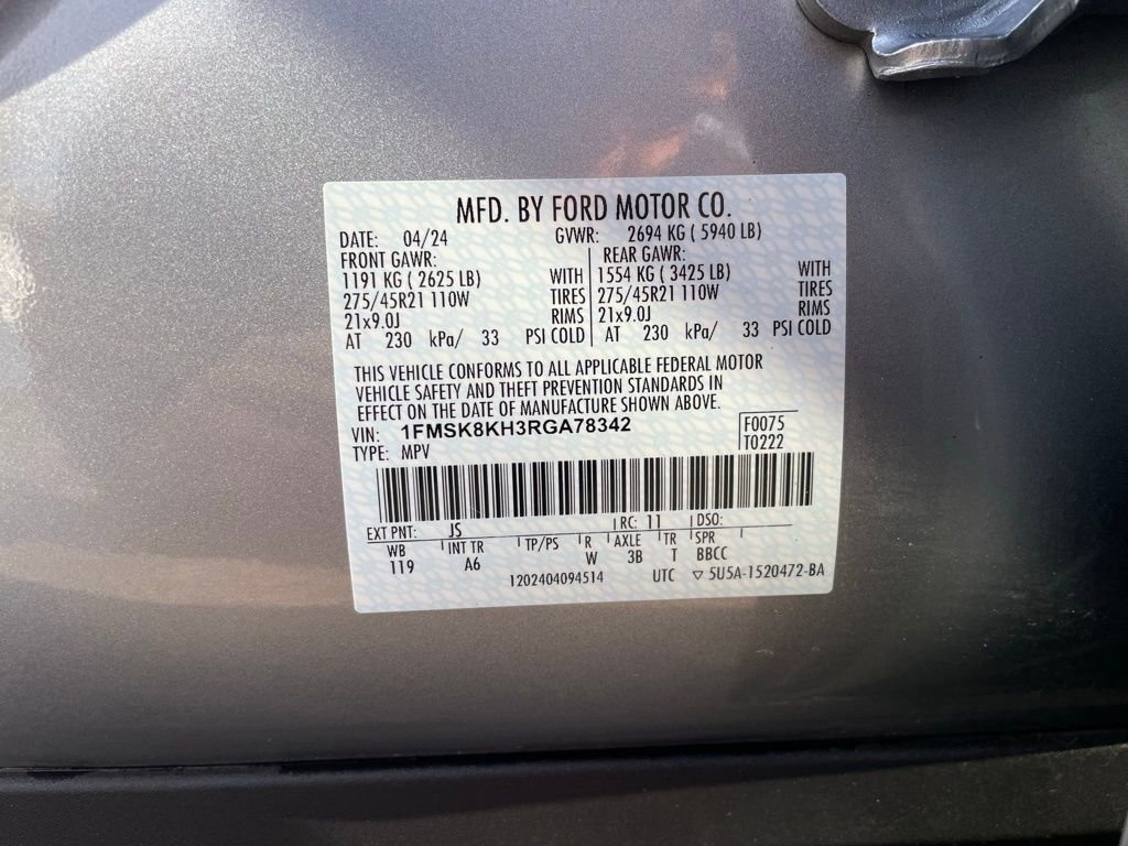 Used 2024 Ford Explorer ST-Line w/ Class IV Trailer Tow Package AWD/4WD image 18