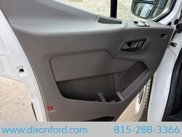 New 2026 Ford Transit 250 148 Medium Roof RWD image 18