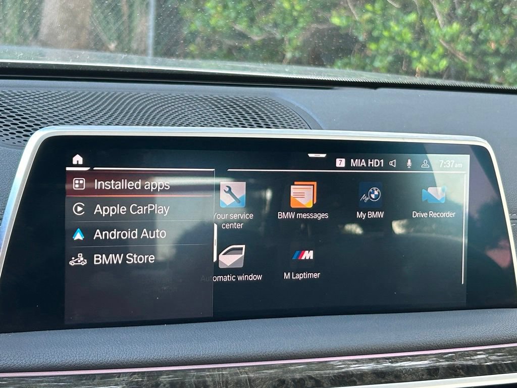Used 2022 BMW 740i w/ M Sport Package RWD image 14