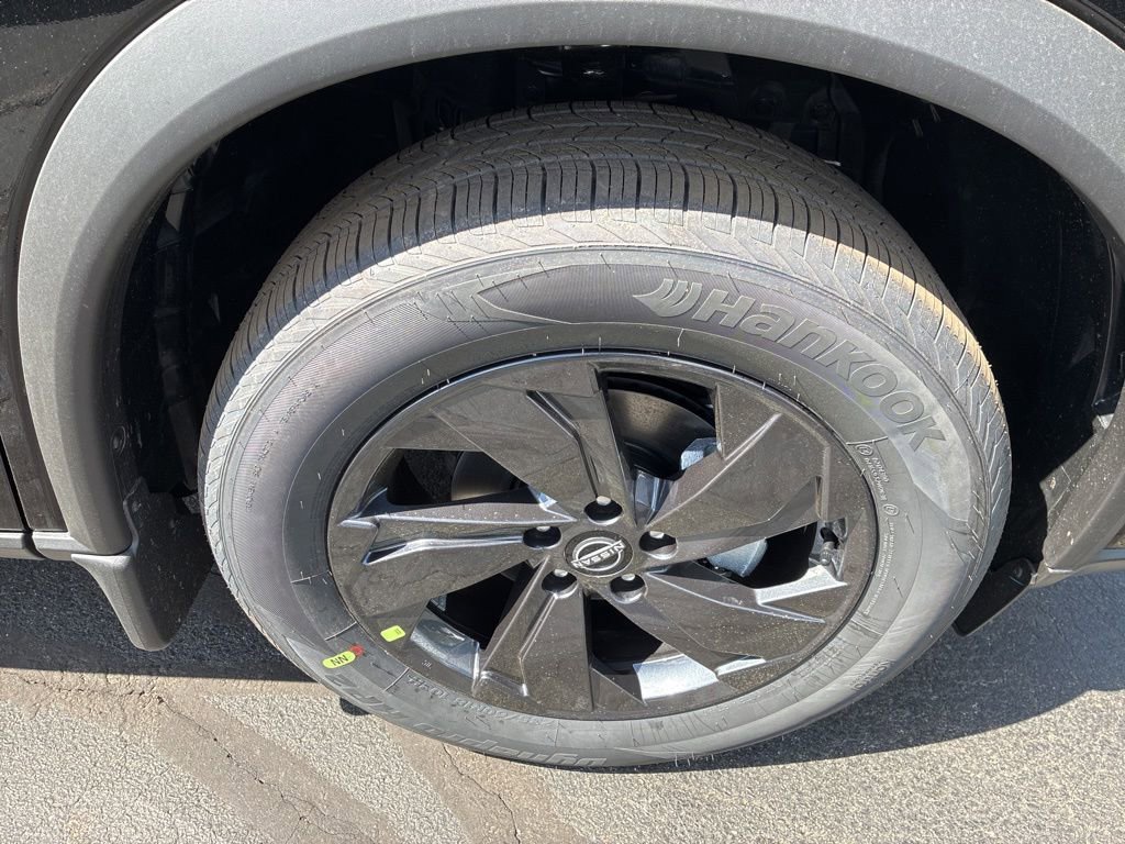 New 2026 Nissan Rogue SV w/ Cold Weather Package AWD/4WD image 28