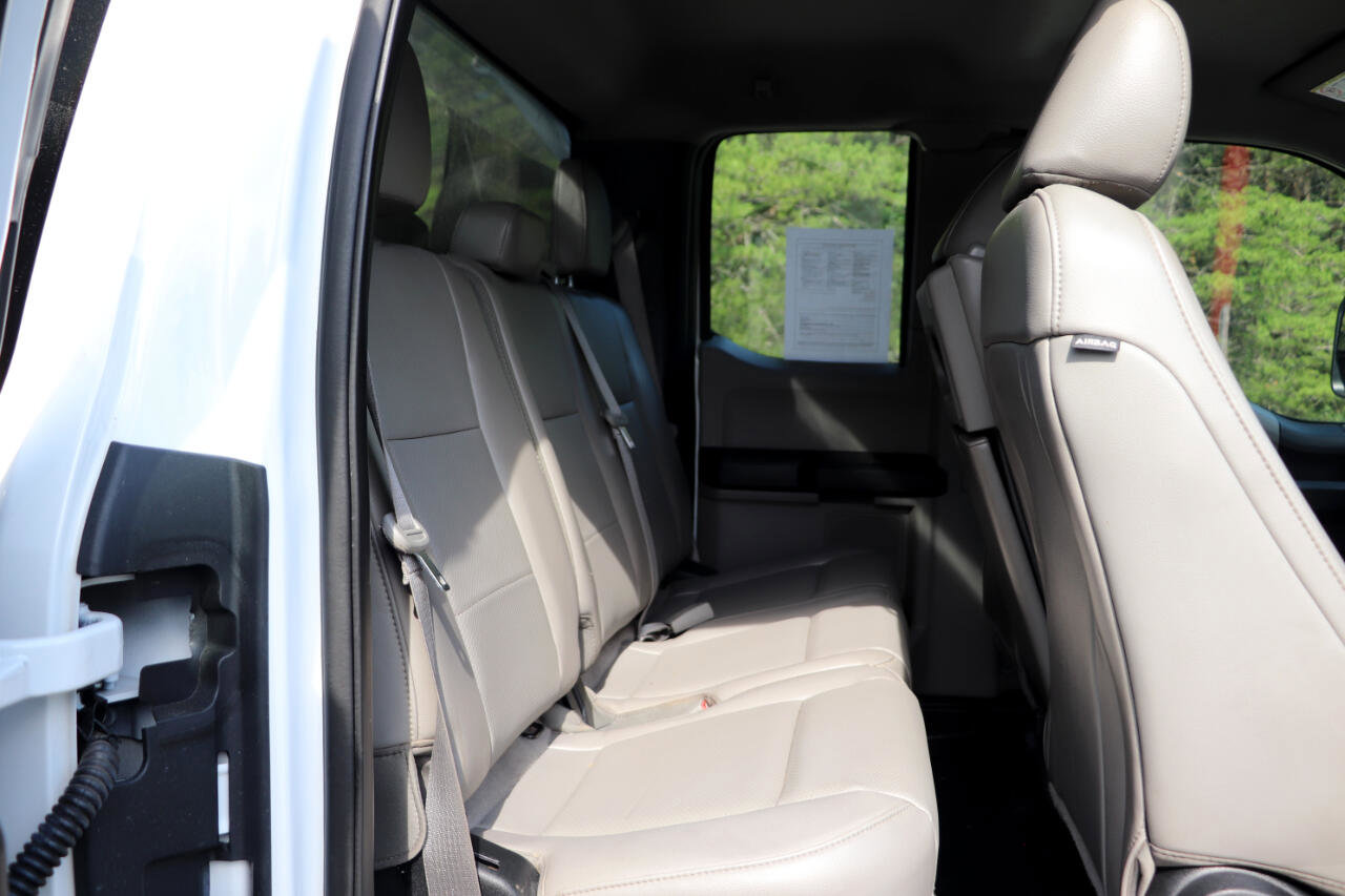 Used 2018 Ford F550 4x4 SuperCab Super Duty image 5