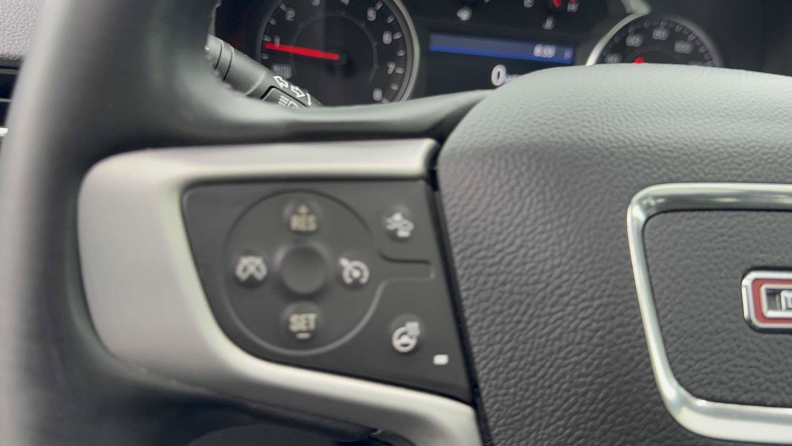 Used 2024 GMC Terrain SLT AWD/4WD image 18