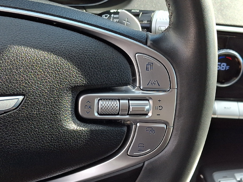 Used 2025 Genesis GV70 2.5T AWD/4WD image 23