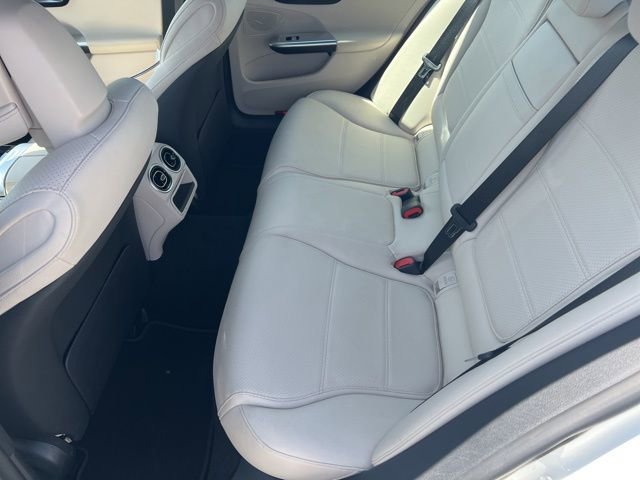 Used 2023 Mercedes-Benz C 300 Sedan image 18