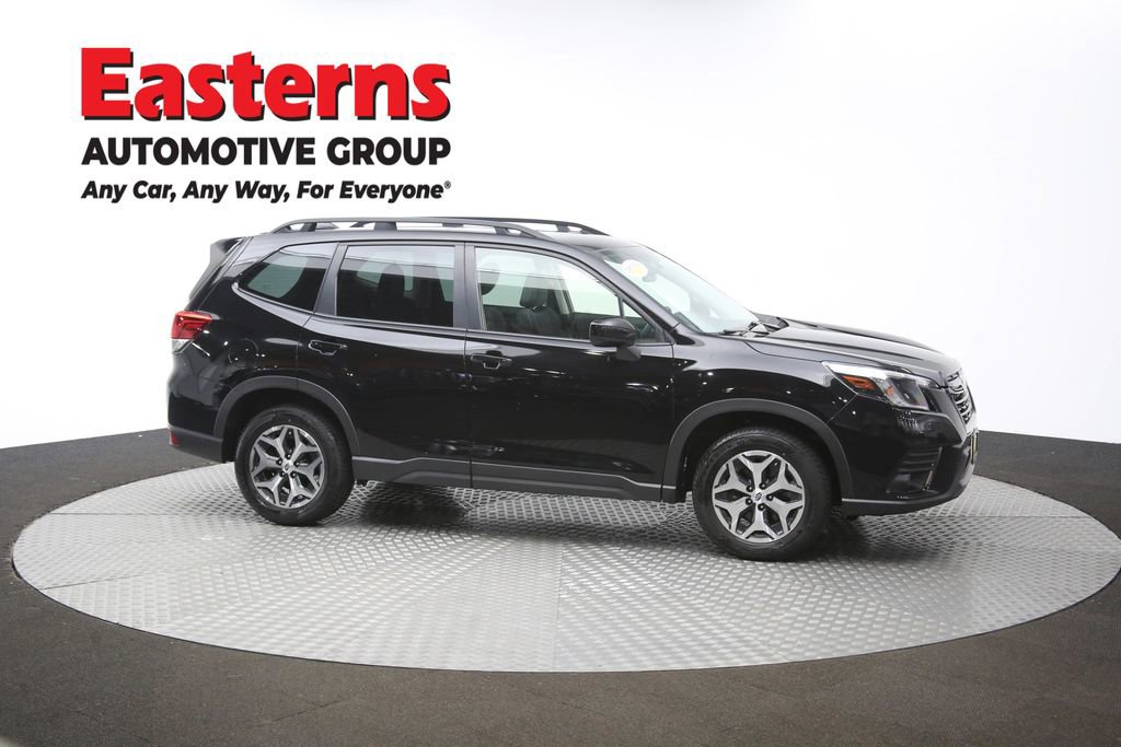 Used 2023 Subaru Forester Premium image 51