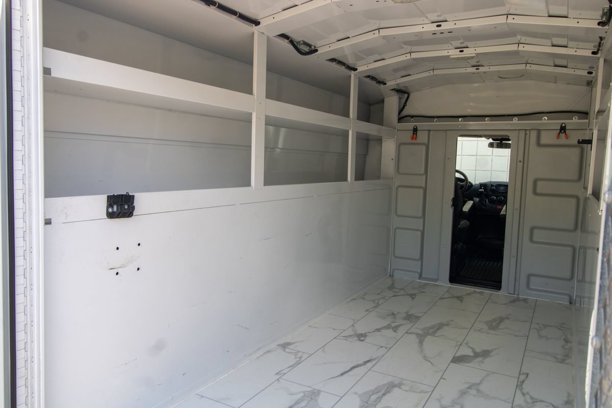 Used 2018 RAM ProMaster 3500 w/ Premium Appearance Group FWD image 31