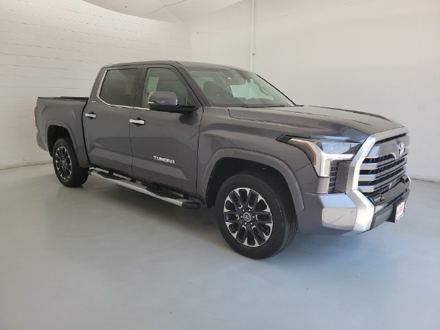 Used 2023 Toyota Tundra Limited w/ Power Package AWD/4WD image 3