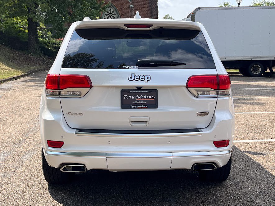 Used 2018 Jeep Grand Cherokee Summit w/ Platinum Series Group AWD/4WD image 23