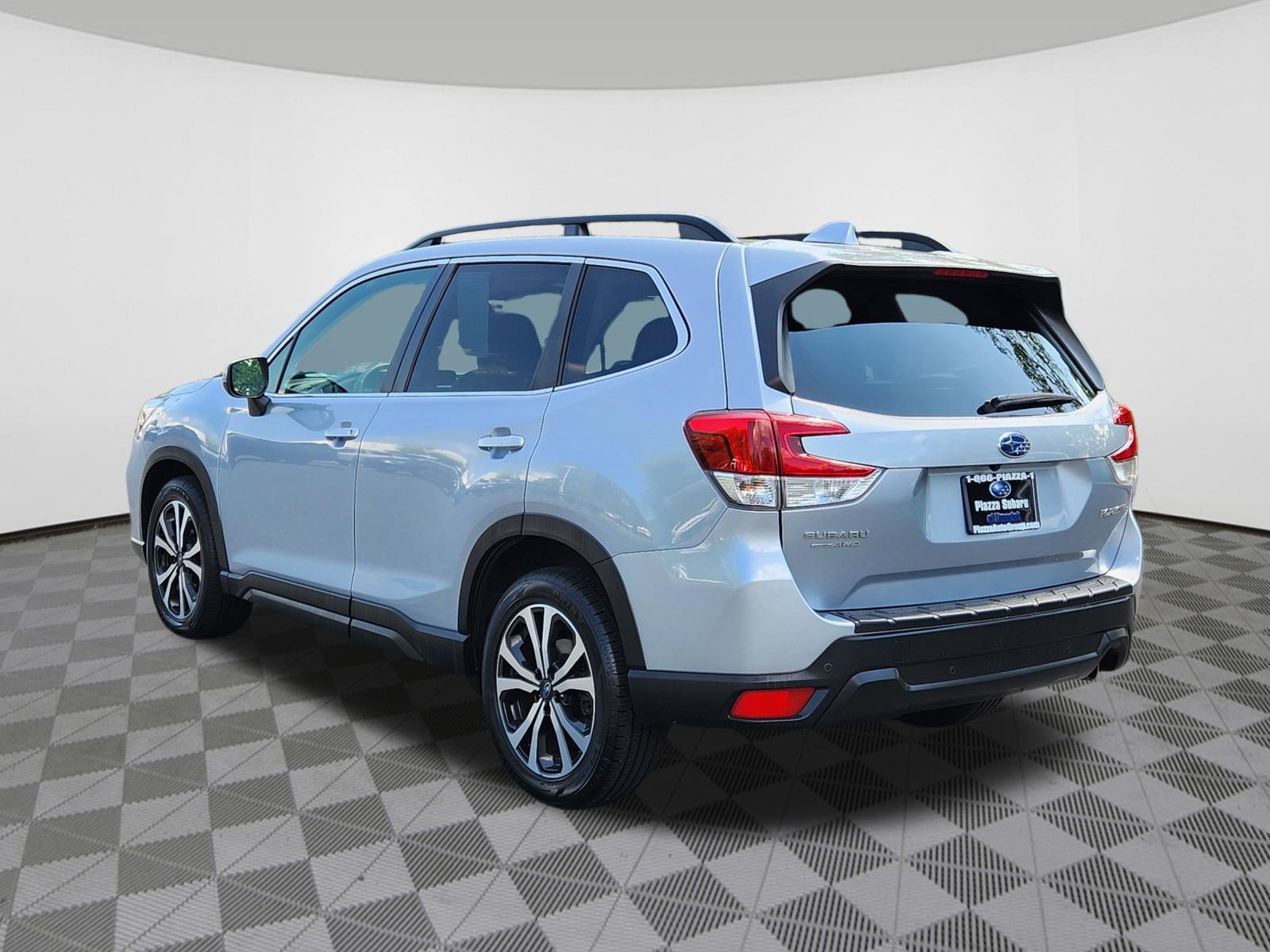 Used 2020 Subaru Forester Limited w/ Popular Package #3 AWD/4WD image 3
