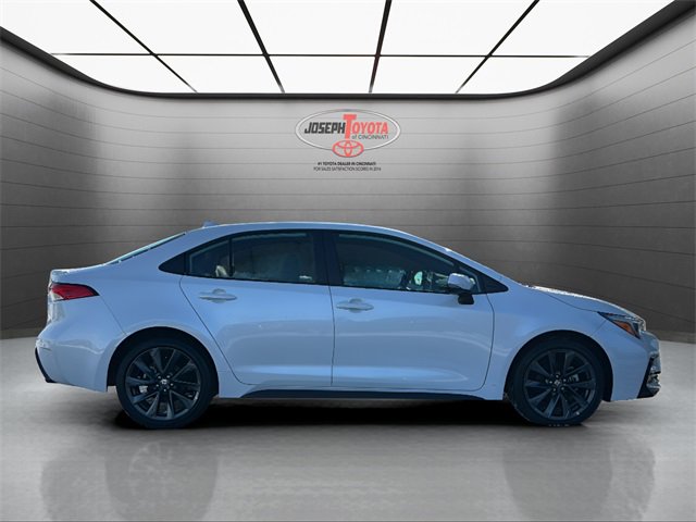 Certified 2025 Toyota Corolla SE image 5
