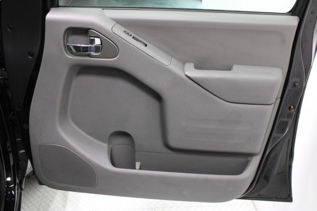 Used 2016 Nissan Frontier SV image 55