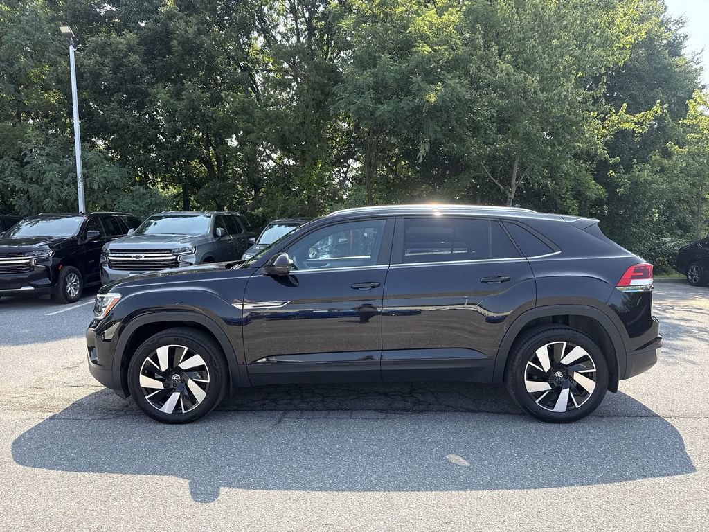 Used 2024 Volkswagen Atlas Cross Sport SE w/ Adventure Package AWD/4WD image 5