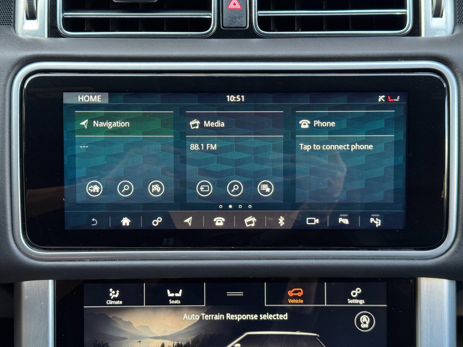 Used 2018 Land Rover Range Rover HSE image 27