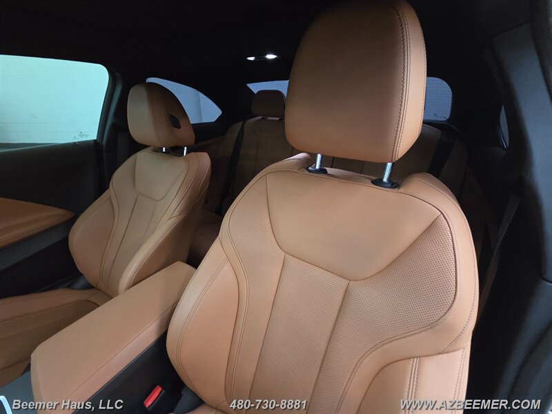 Used 2024 BMW 230i Coupe w/ Convenience Package RWD image 21