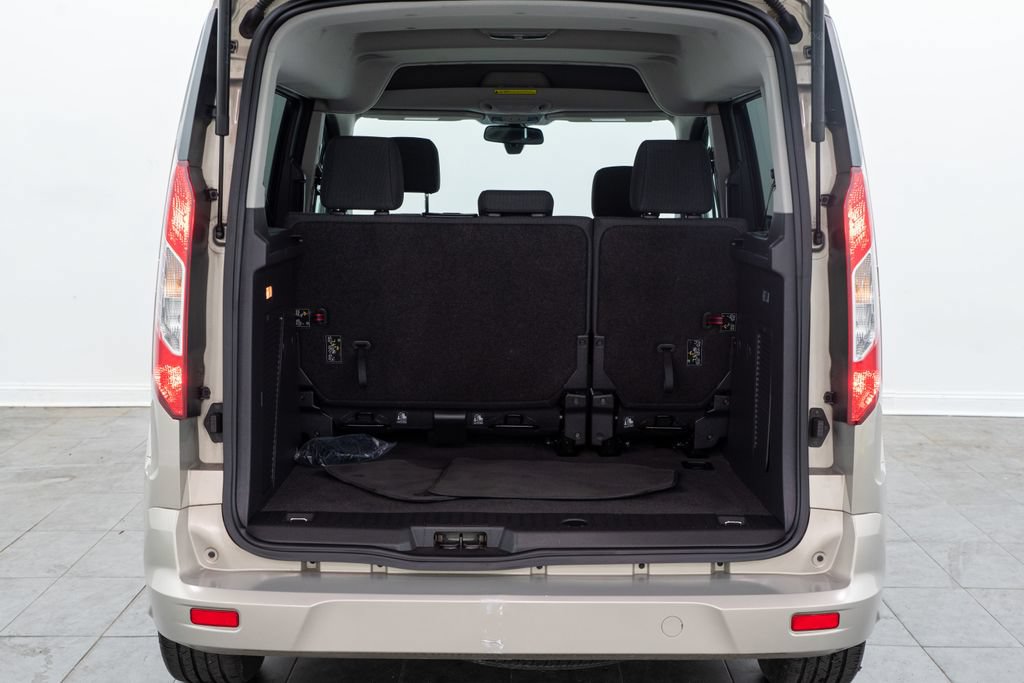 Used 2016 Ford Transit Connect XLT FWD image 12