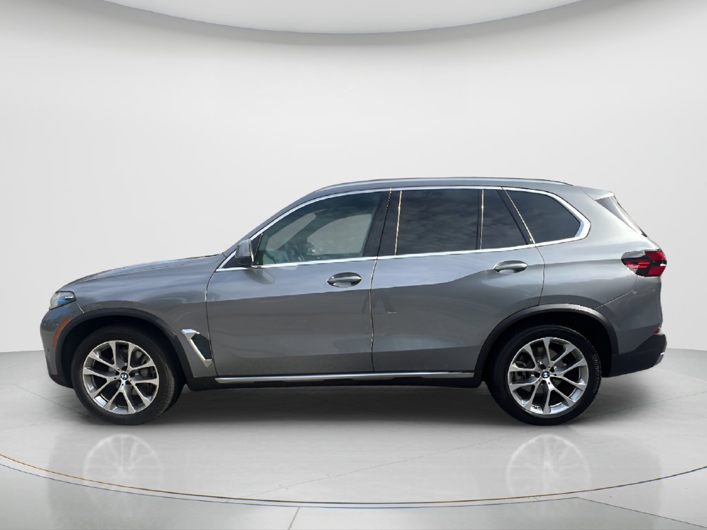 Certified 2024 BMW X5 xDrive40i w/ Premium Package AWD/4WD image 8