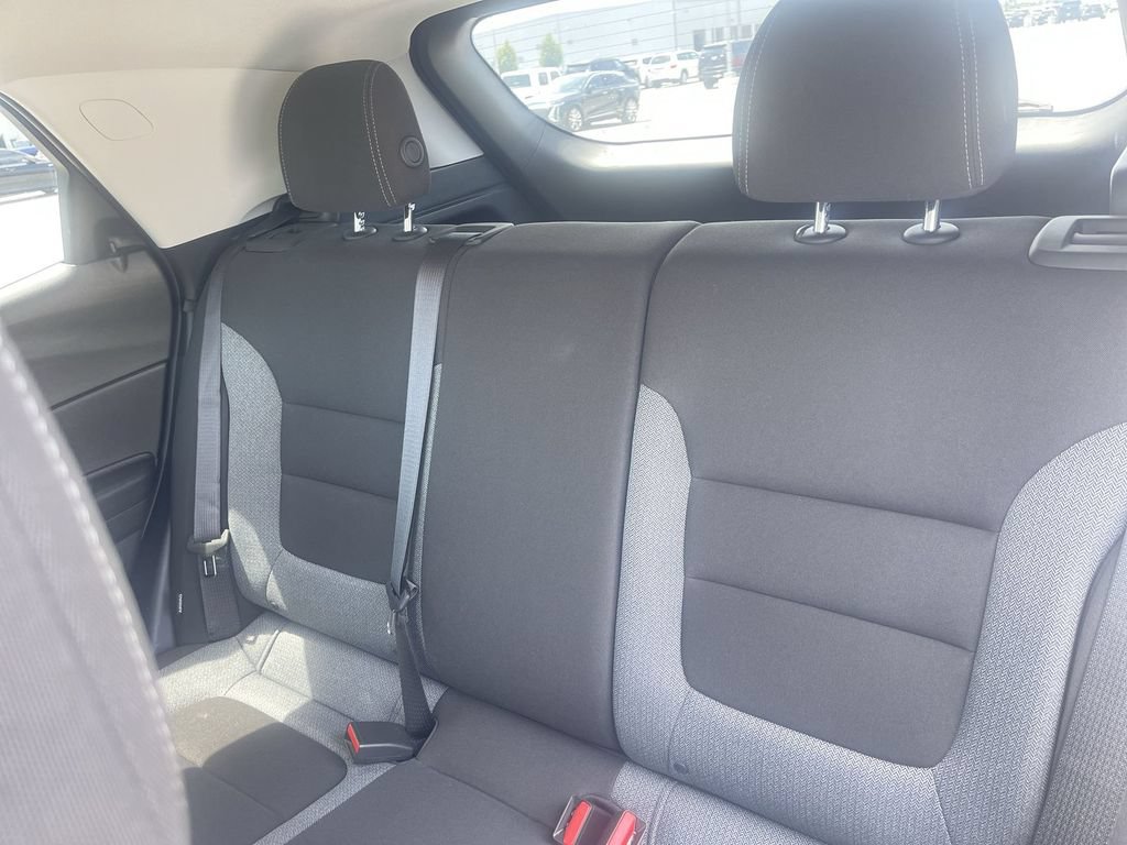 Used 2023 Chevrolet TrailBlazer LT FWD image 35