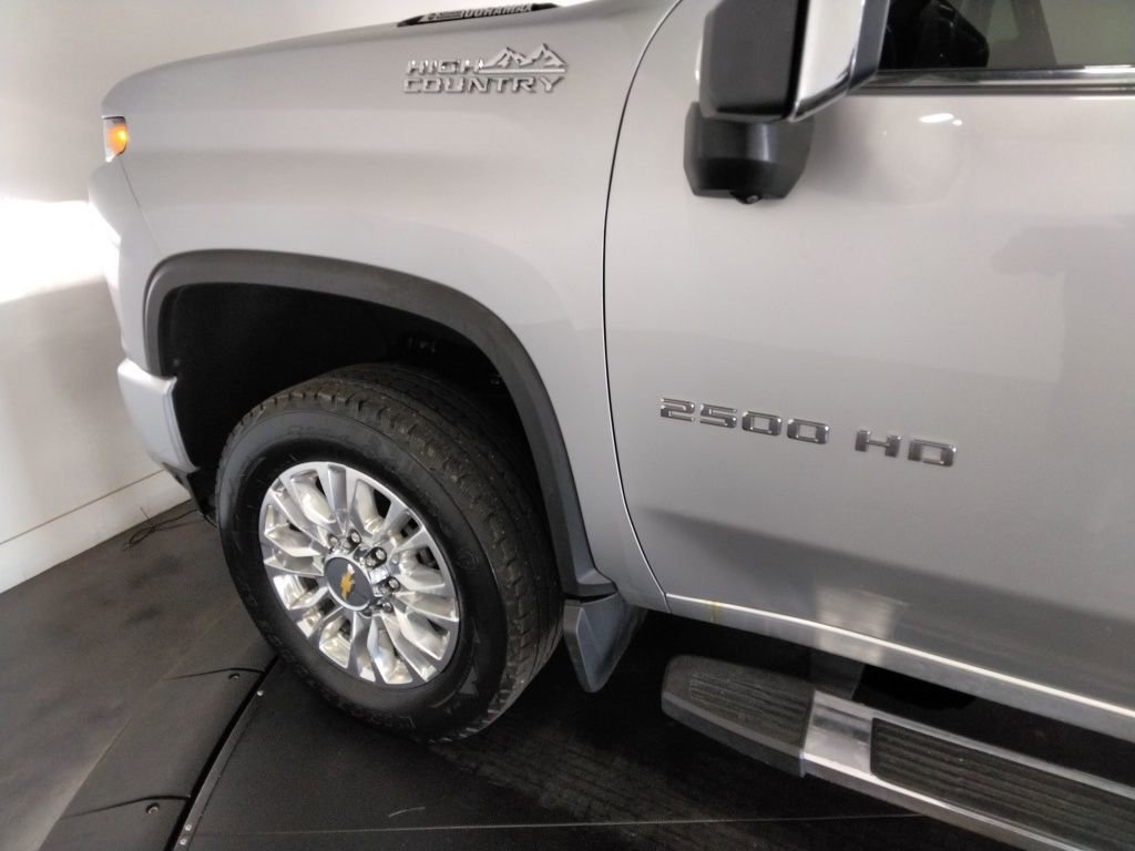 Used 2023 Chevrolet Silverado 2500 High Country w/ Technology Package image 51
