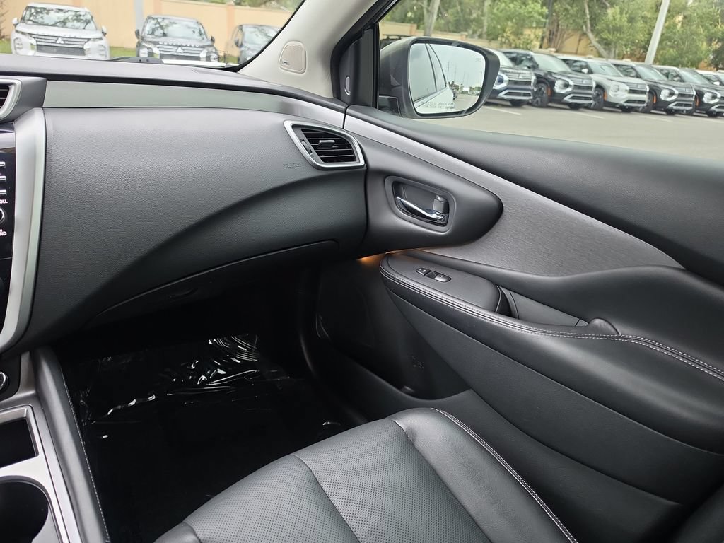 Used 2021 Nissan Murano SL w/ SL Moonroof Package FWD image 11