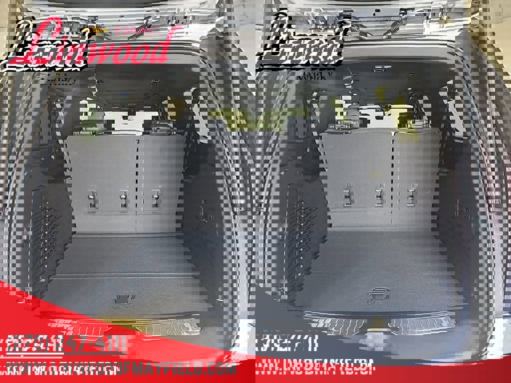 New 2026 GMC Yukon XL Denali w/ Denali Reserve Package image 13