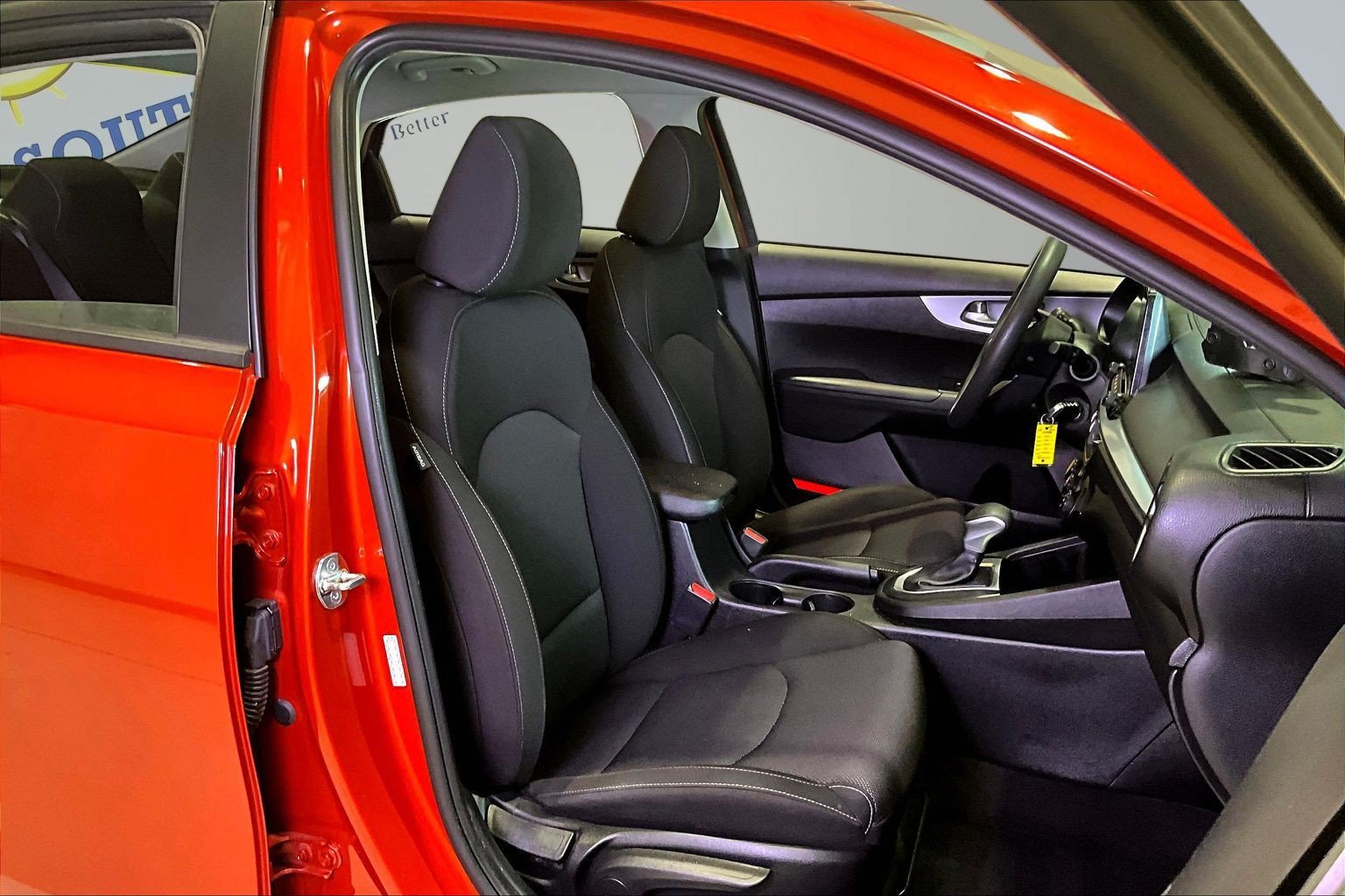 Used 2023 Kia Forte LXS w/ LXS Technology Package FWD image 28