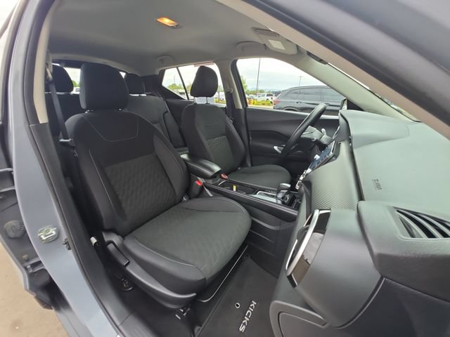 Used 2023 Nissan Kicks SV w/ Exterior Package FWD image 29
