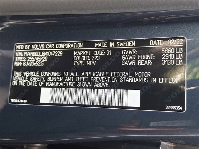 Used 2022 Volvo XC60 T8 Inscription w/ Advanced Package image 28