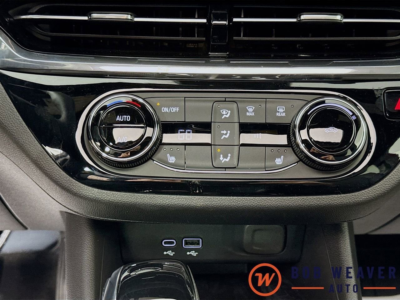 Used 2025 Buick Envista Sport Touring w/ Convenience I Package FWD image 19