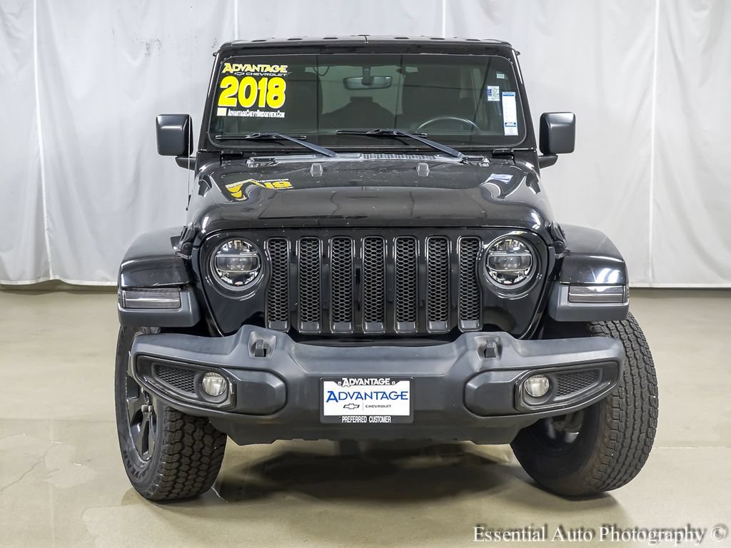 Used 2018 Jeep Wrangler Unlimited Sahara AWD/4WD image 5