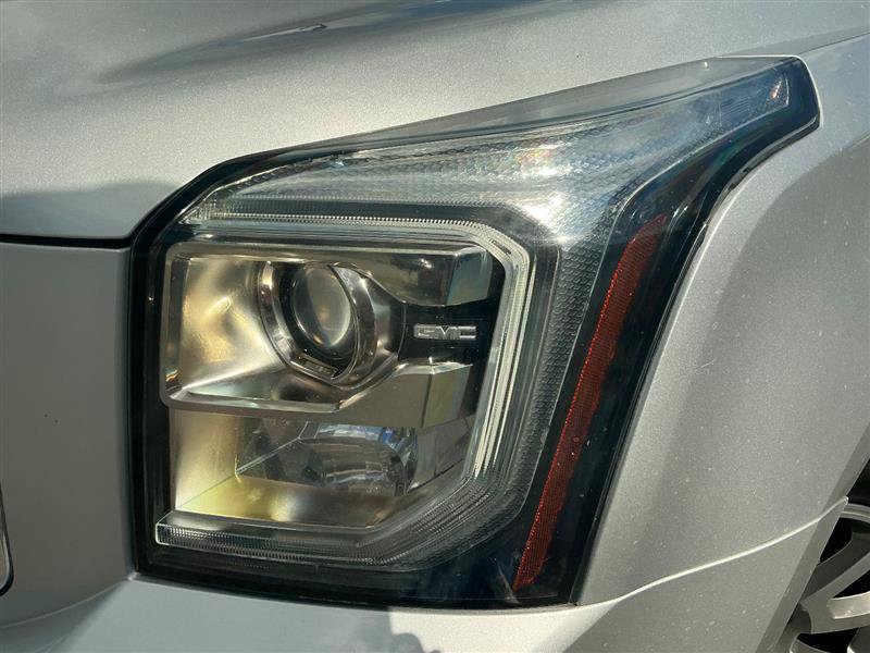 Used 2018 GMC Yukon Denali AWD/4WD image 11