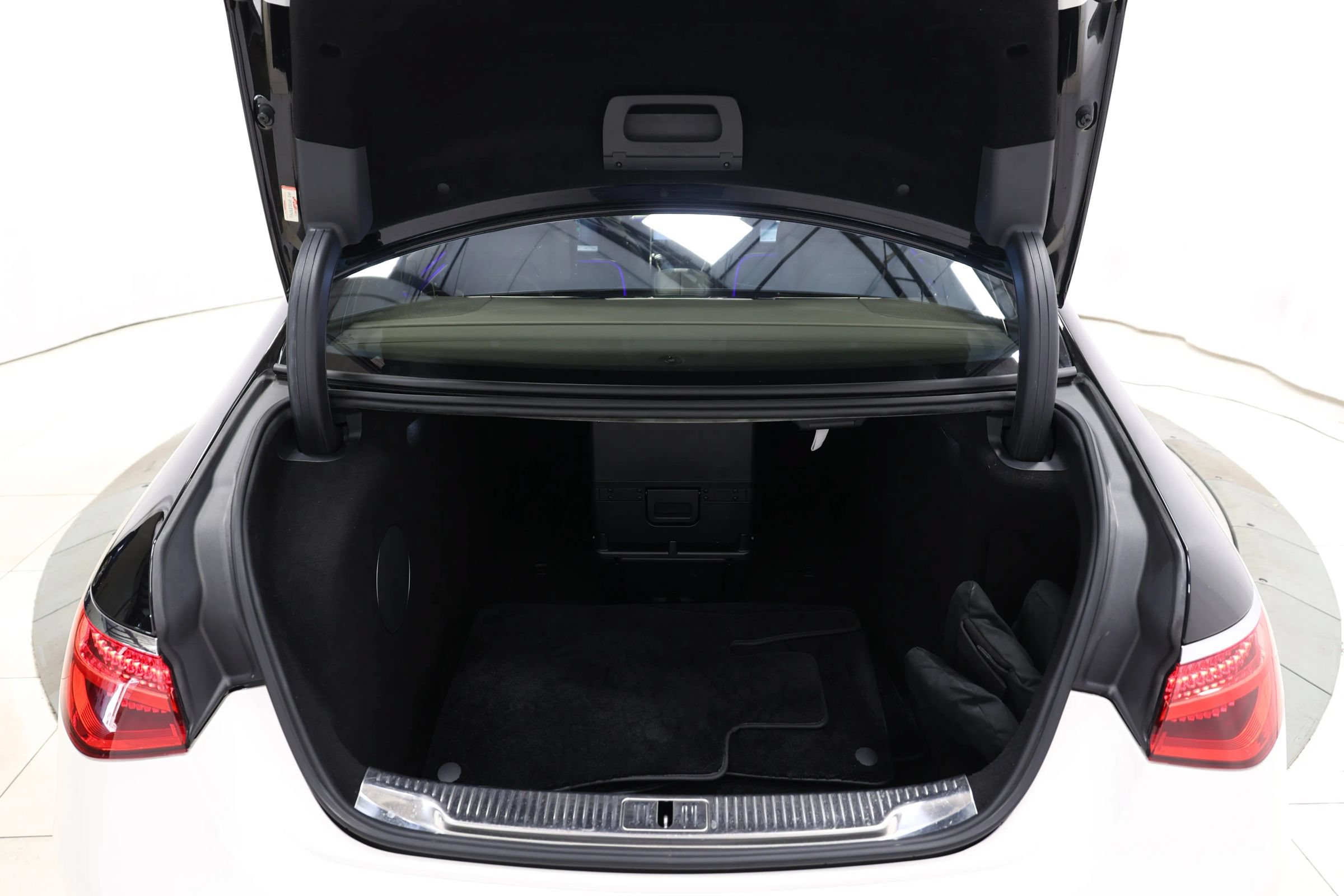 Used 2021 Mercedes-Benz Maybach S 580 4MATIC image 90